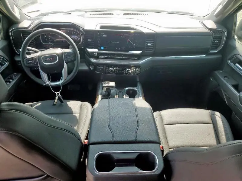 2025 GMC SIERRA K1500 SLT  