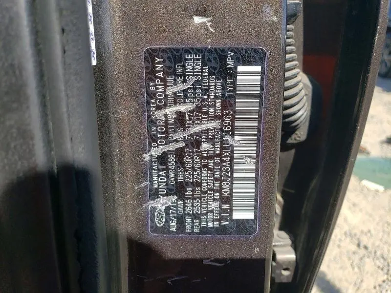 2020 HYUNDAI TUCSON SE  