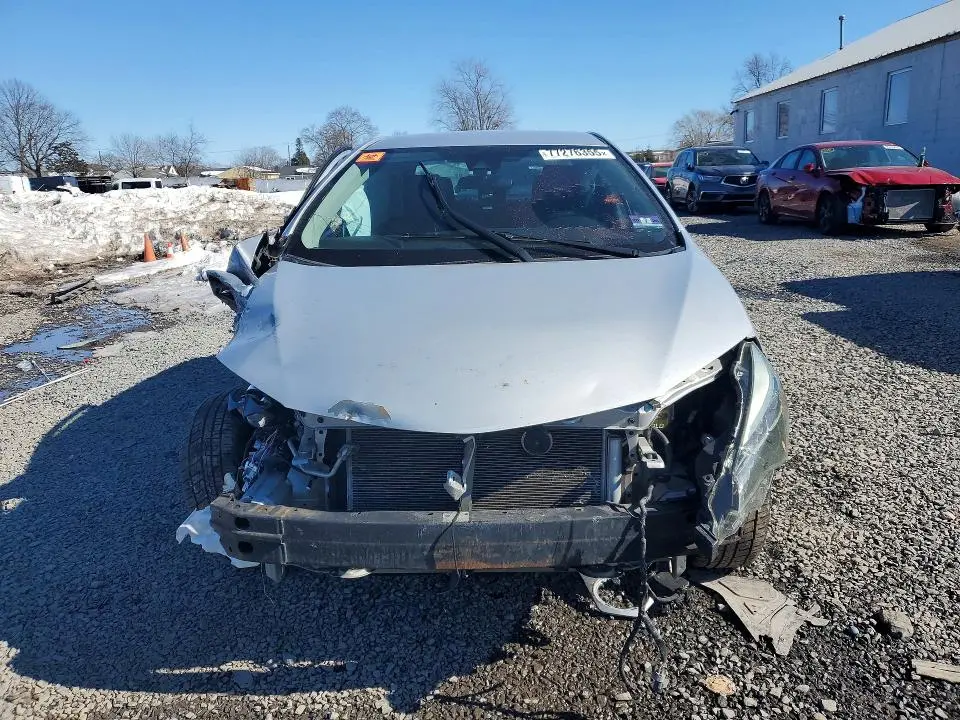 2017 TOYOTA COROLLA SE  