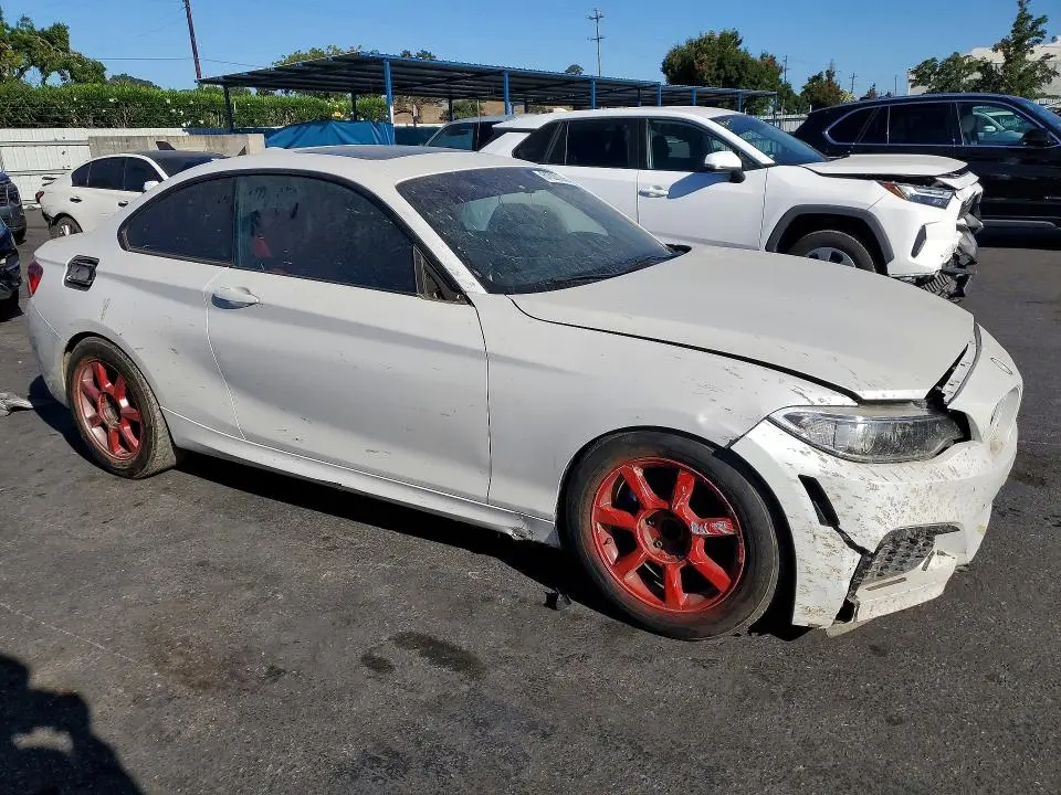 2016 BMW M235I   