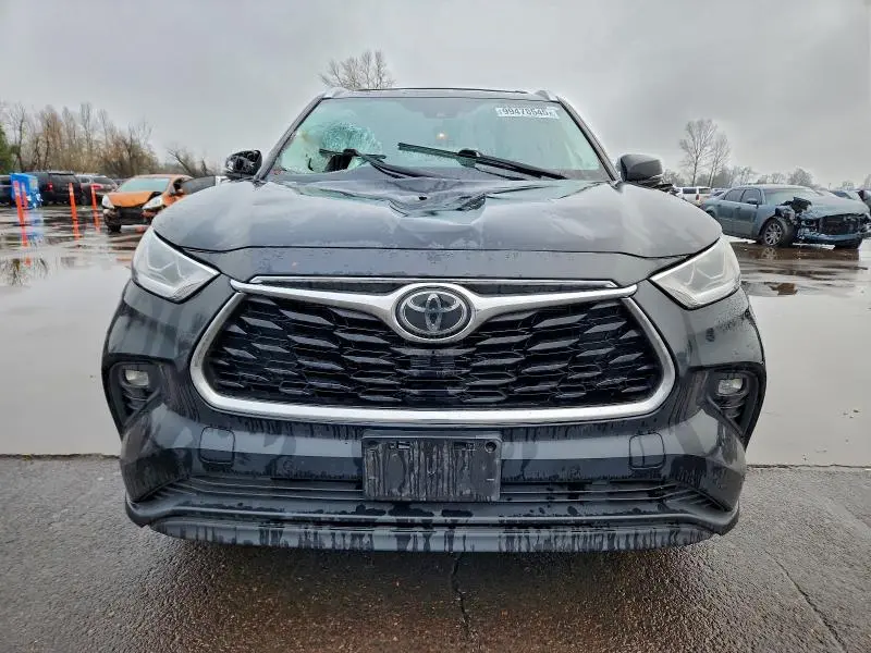 2021 TOYOTA HIGHLANDER LIMITED  