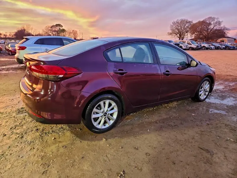 2017 KIA FORTE LX  