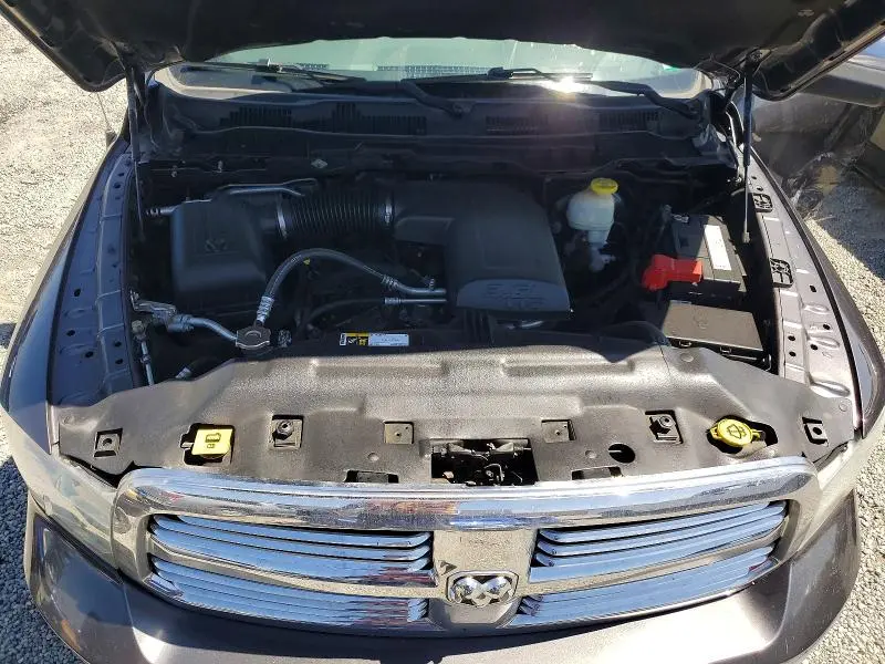 2017 RAM 1500 SLT  