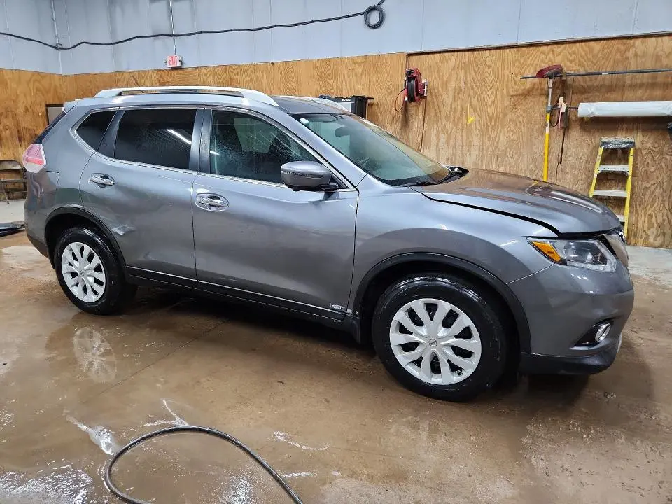 2016 NISSAN ROGUE S  