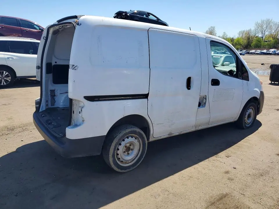 2015 NISSAN NV200 S  