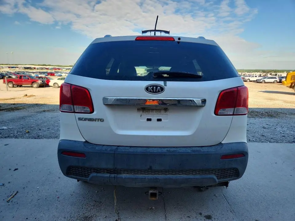 2011 KIA SORENTO   