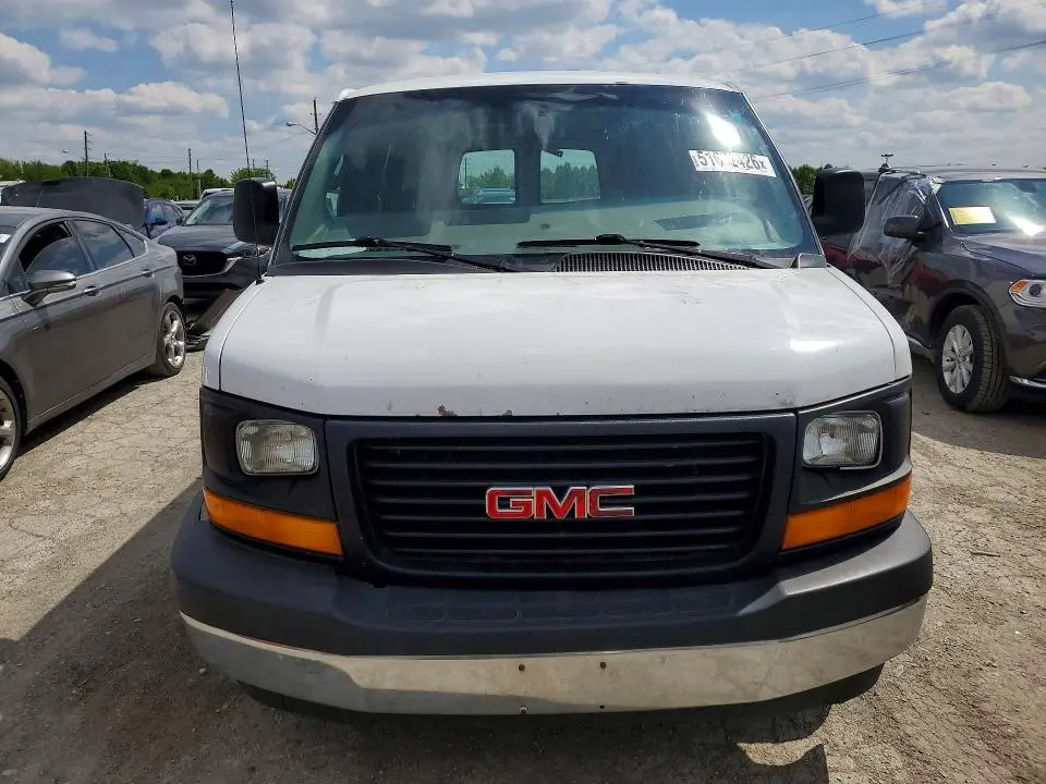 2017 GMC SAVANA G2500  