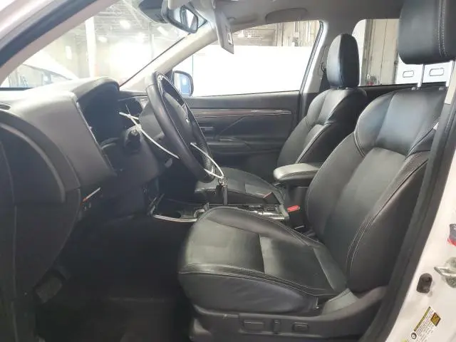 2020 MITSUBISHI OUTLANDER SE  