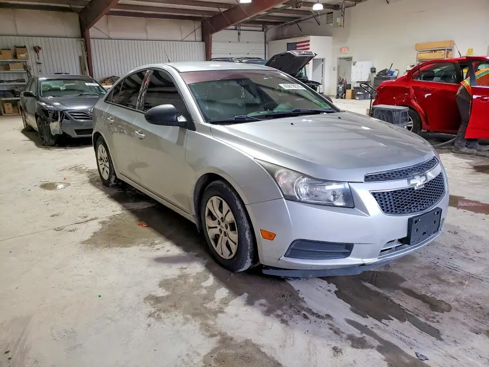 2013 CHEVROLET CRUZE LS  