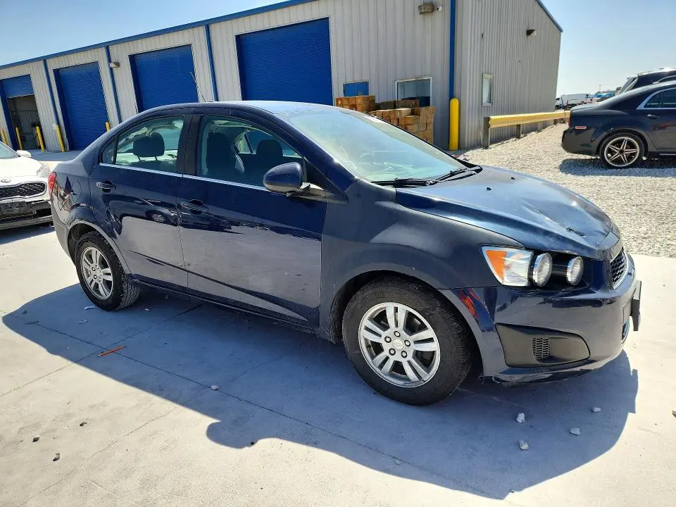 2015 CHEVROLET SONIC LT  