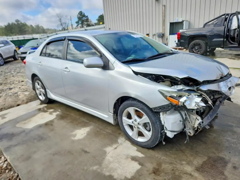 2013 TOYOTA COROLLA S  