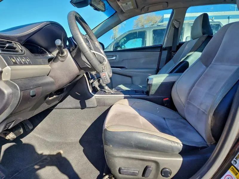 2015 TOYOTA CAMRY LE  