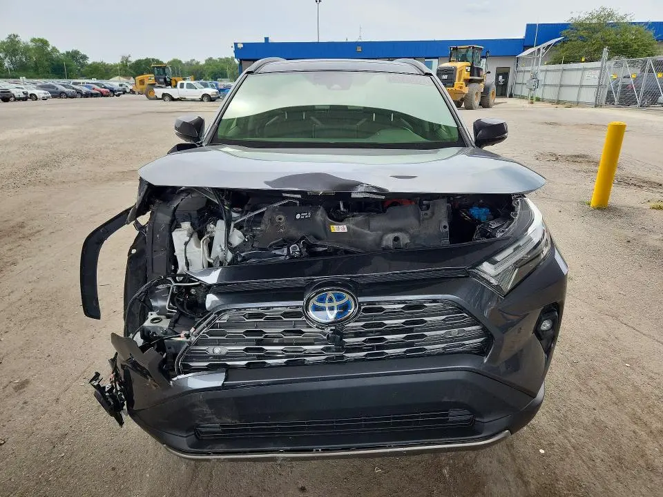 2022 TOYOTA RAV4 LIMITED  