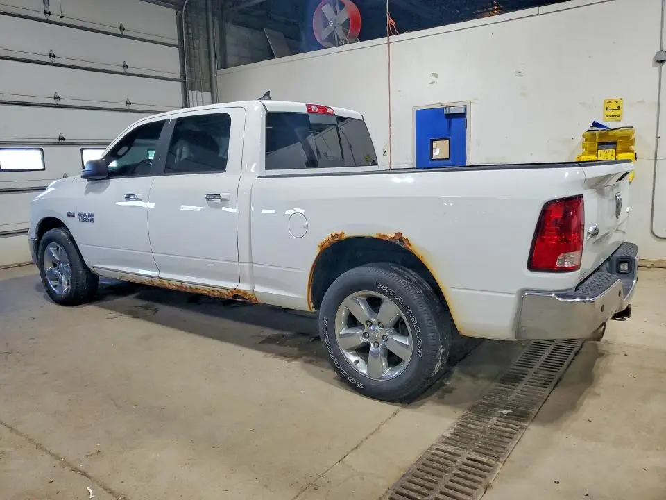2013 RAM 1500 SLT  