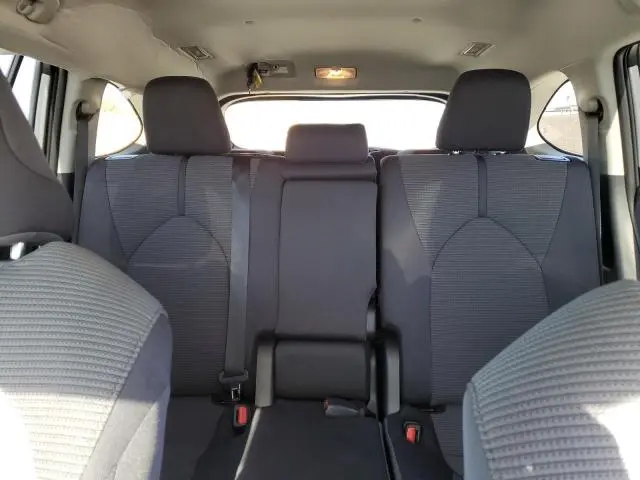 2025 TOYOTA HIGHLANDER LE  