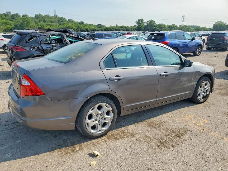 2011 FORD FUSION SE  