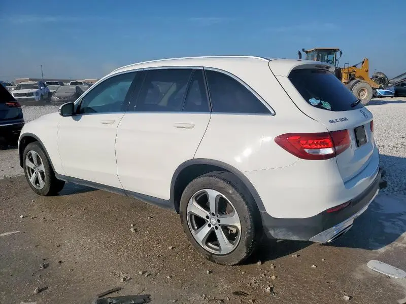 2017 MERCEDES-BENZ GLC 300  