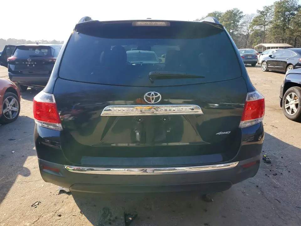 2013 TOYOTA HIGHLANDER LIMITED  