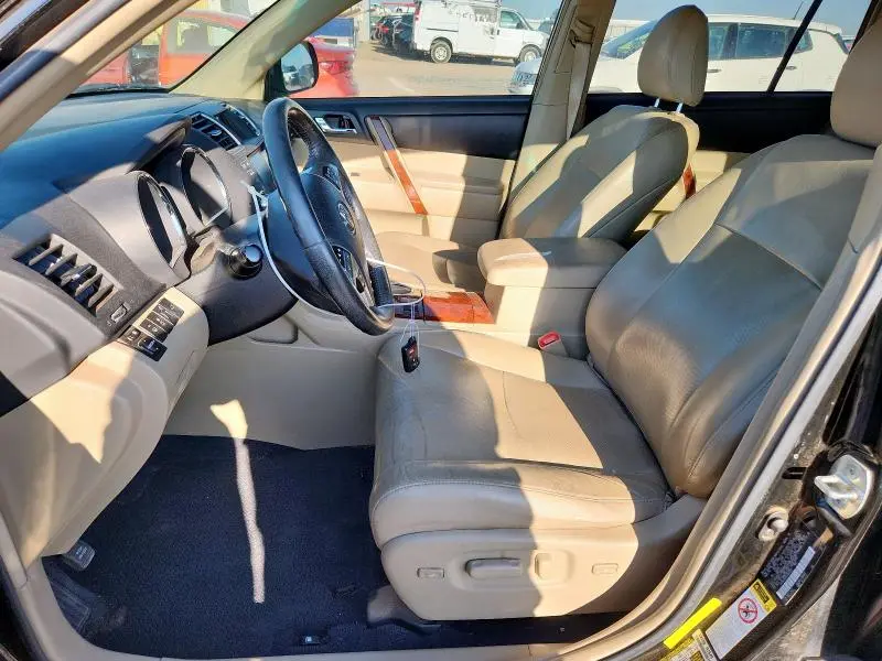 2012 TOYOTA HIGHLANDER LIMITED  
