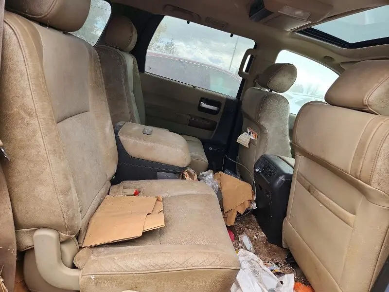 2010 TOYOTA SEQUOIA PLATINUM  