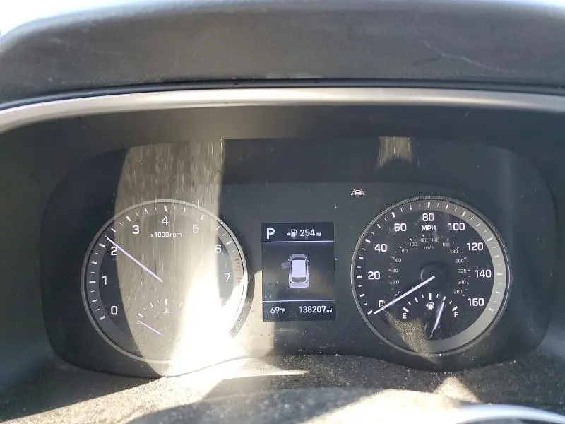 2019 HYUNDAI TUCSON SE  