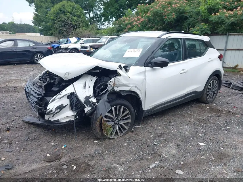 2021 NISSAN KICKS SR XTRONIC CVT