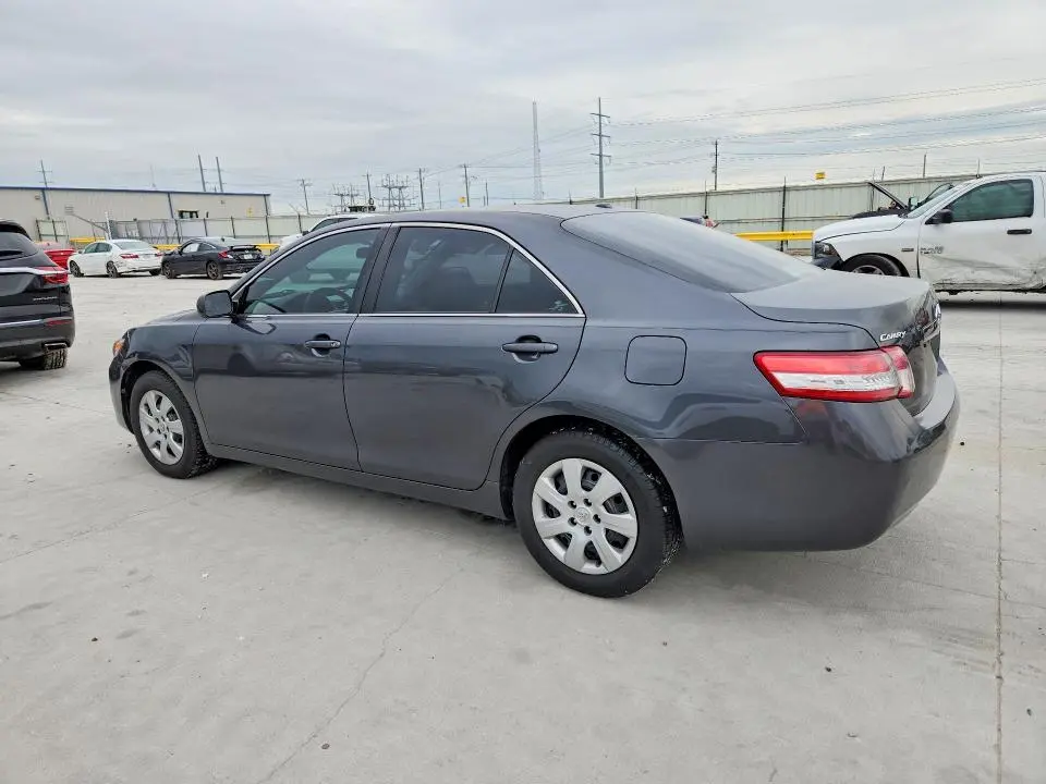 2010 TOYOTA CAMRY LE  