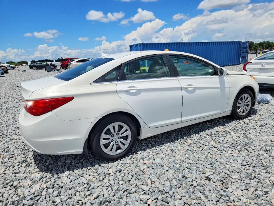 2012 HYUNDAI SONATA GLS  