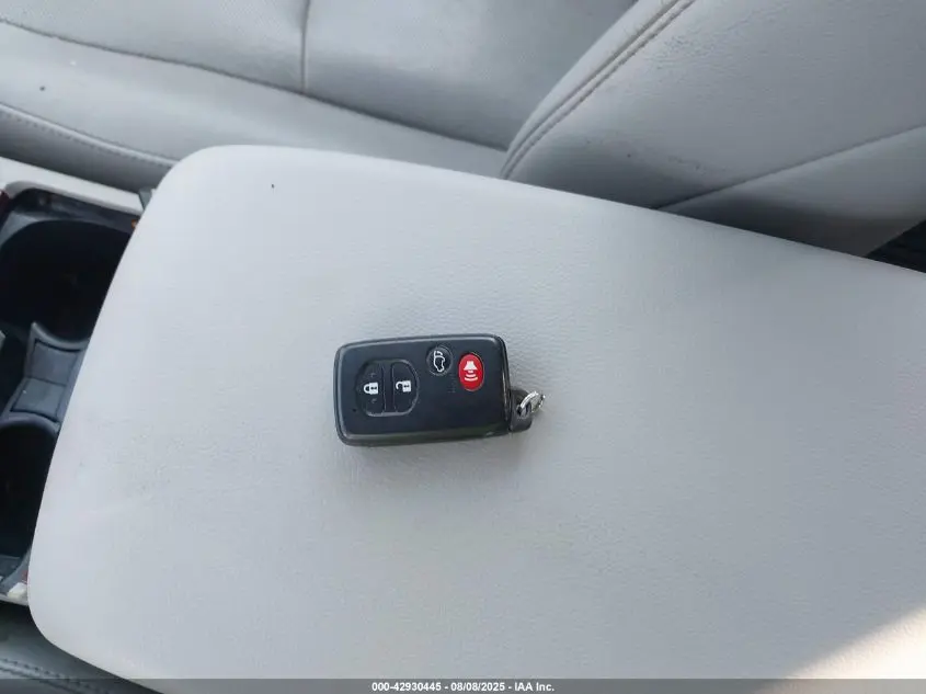 2012 TOYOTA HIGHLANDER LIMITED V6