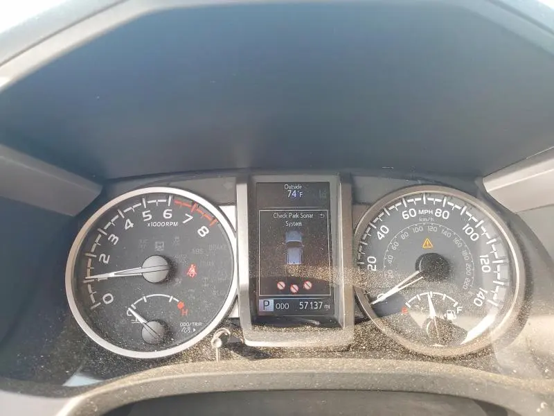 2022 TOYOTA TACOMA SR5 V6  