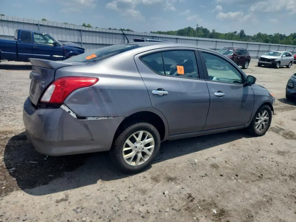 2018 NISSAN VERSA SV  
