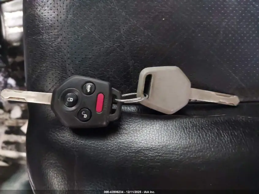 2010 SUBARU OUTBACK 2.5I LIMITED