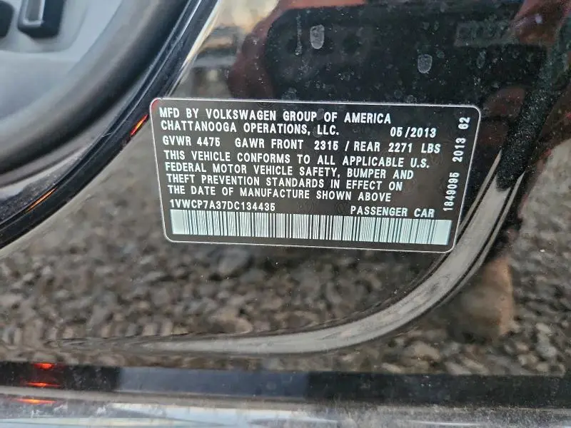 2013 VOLKSWAGEN PASSAT SEL  