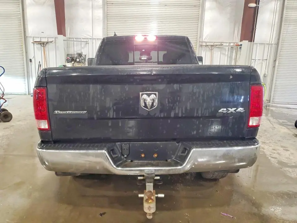 2018 RAM 1500 SLT  