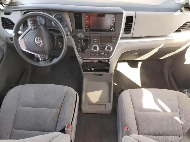2020 TOYOTA SIENNA L  