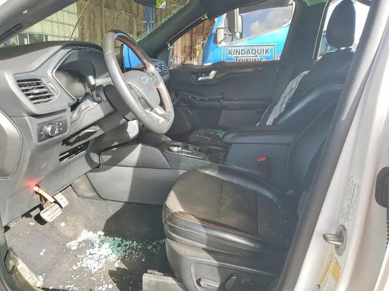 2023 FORD ESCAPE ST LINE  