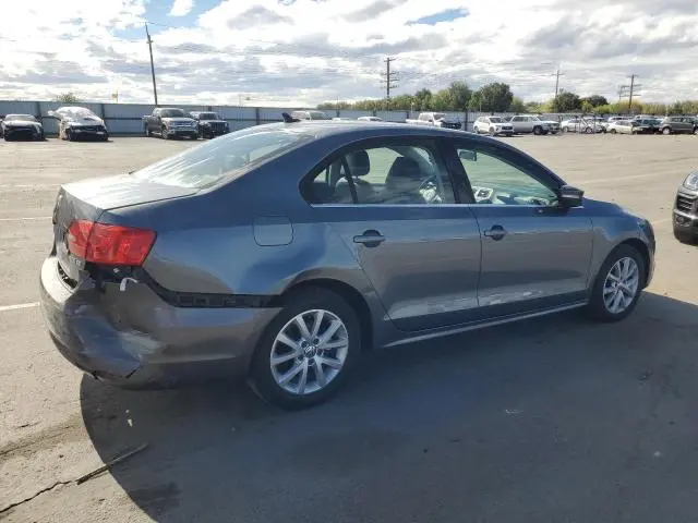 2013 VOLKSWAGEN JETTA SE  