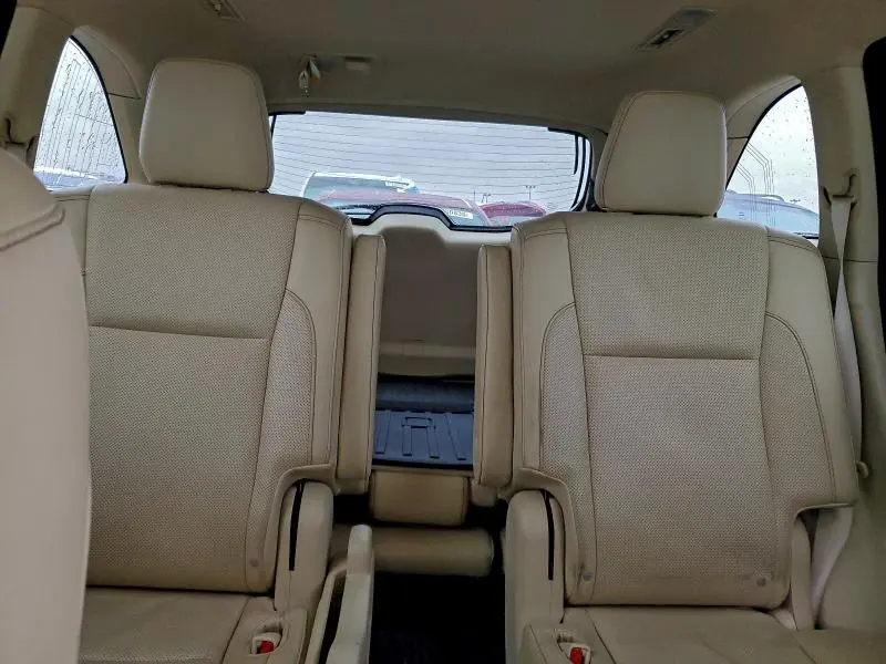 2016 TOYOTA HIGHLANDER LIMITED  