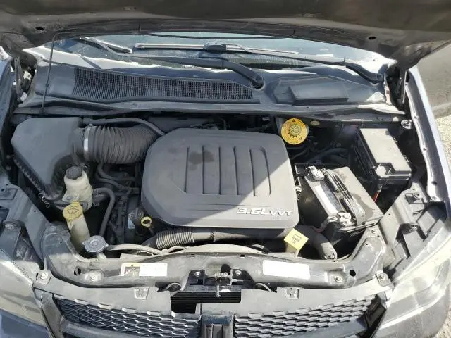 2018 DODGE GRAND CARAVAN SE  
