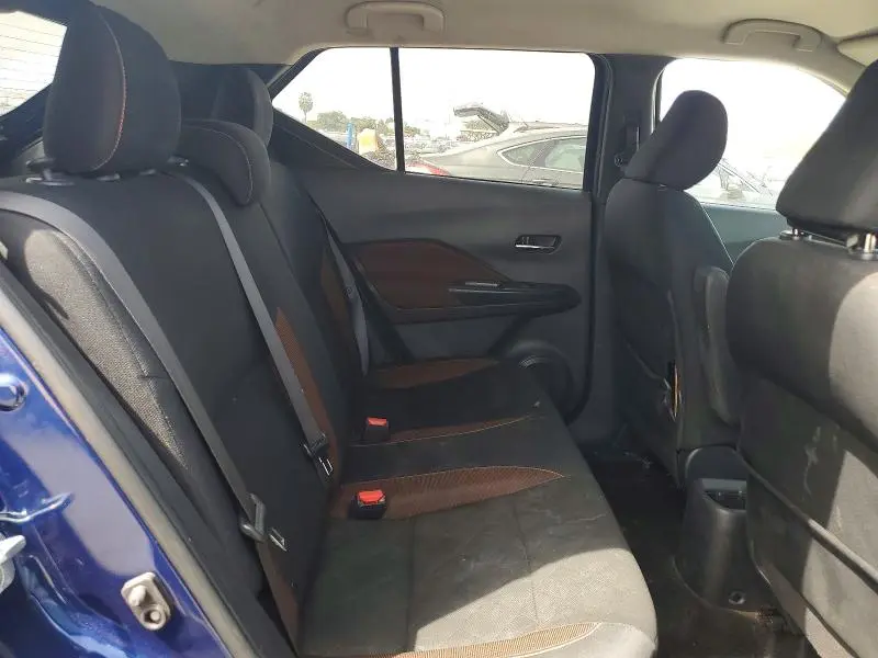2019 NISSAN KICKS SR  