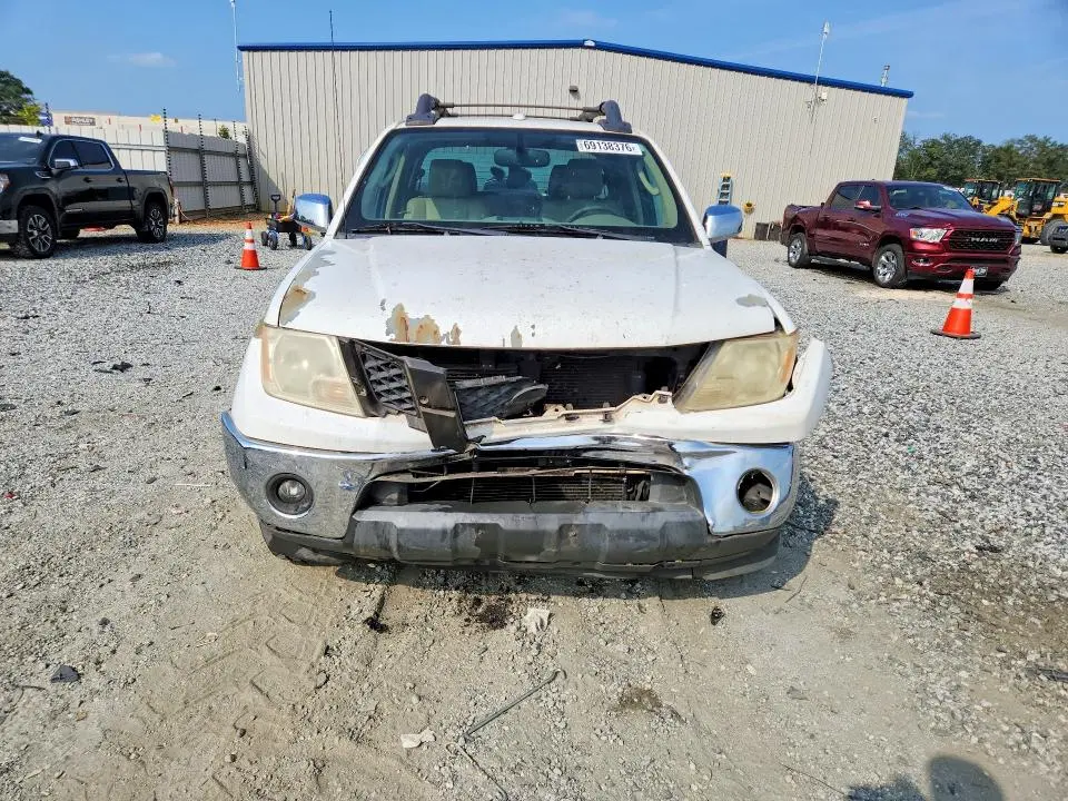 2010 NISSAN FRONTIER SE V6  