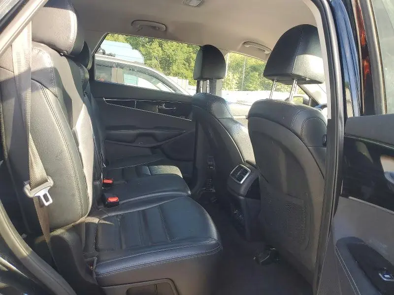2019 KIA SORENTO EX V6  
