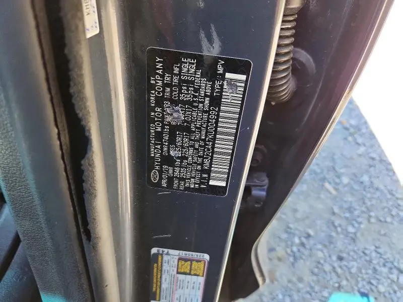 2019 HYUNDAI TUCSON SE  