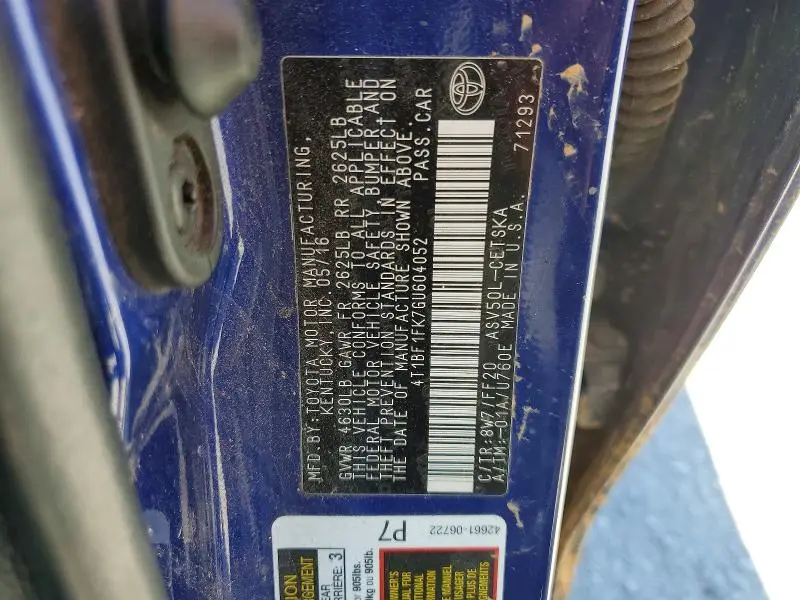 2016 TOYOTA CAMRY SE  