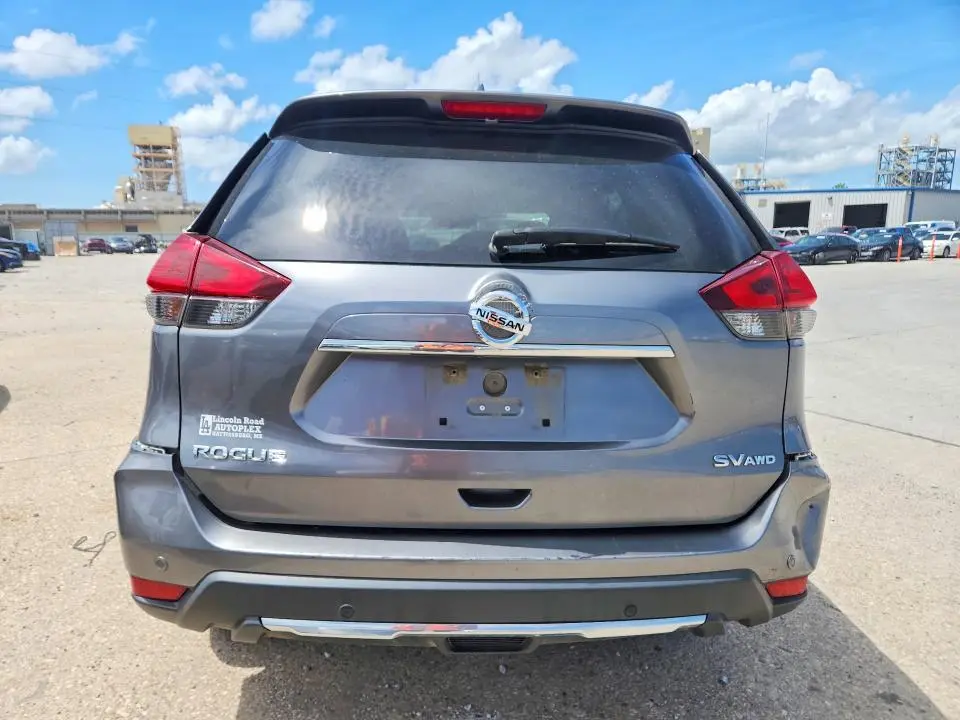 2020 NISSAN ROGUE SV  