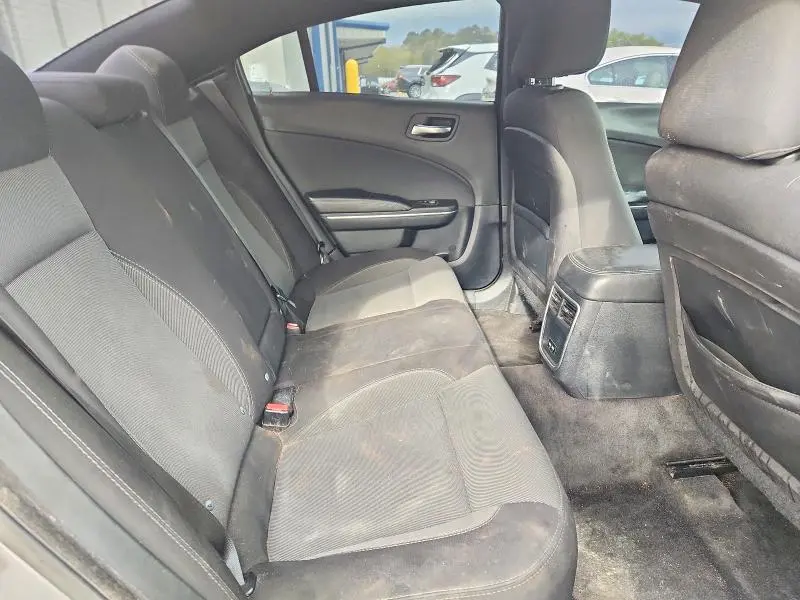 2015 DODGE CHARGER SE  