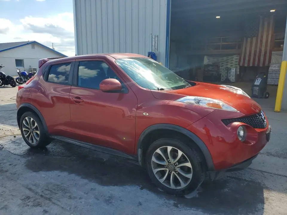 2013 NISSAN JUKE S  