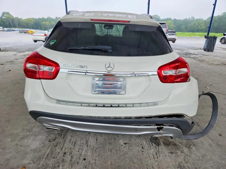 2017 MERCEDES-BENZ GLA 250  
