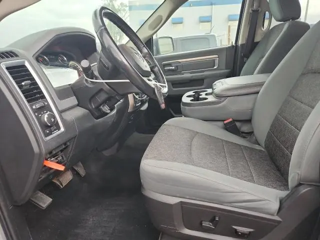 2016 RAM 1500 SLT