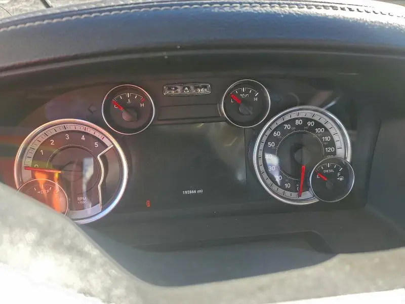 2013 RAM 3500 LARAMIE  